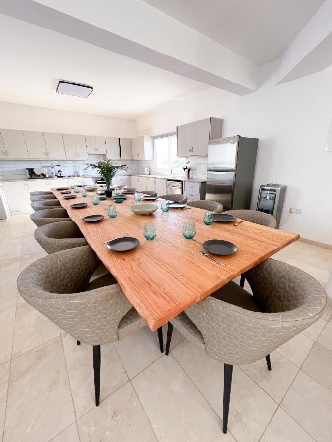 Grand Villa Lynn Seaview Ayia Napa Bagian luar foto